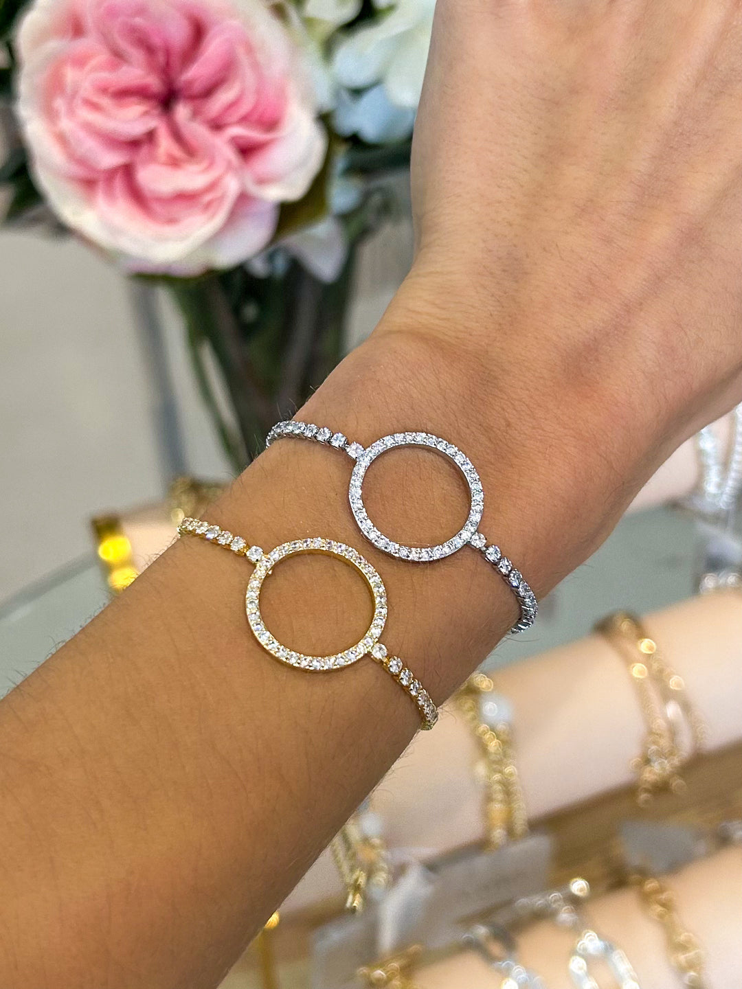 Circle Detail Diamante Adjustable Bracelet