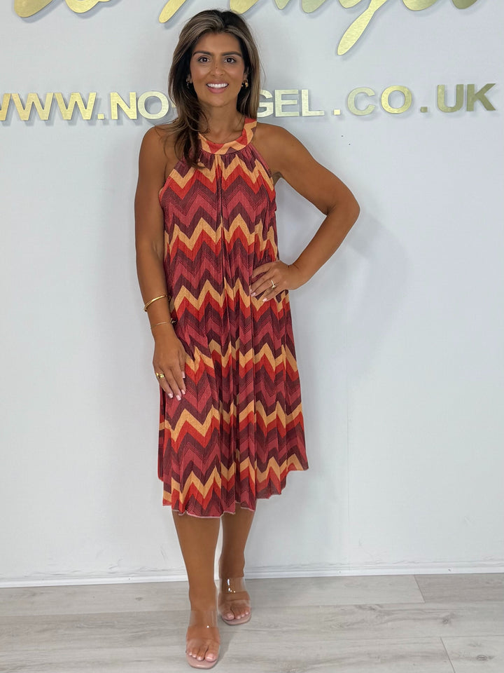 Zigzag Halter Neck Tie Up Pleated Midi Dress (2 Colour)