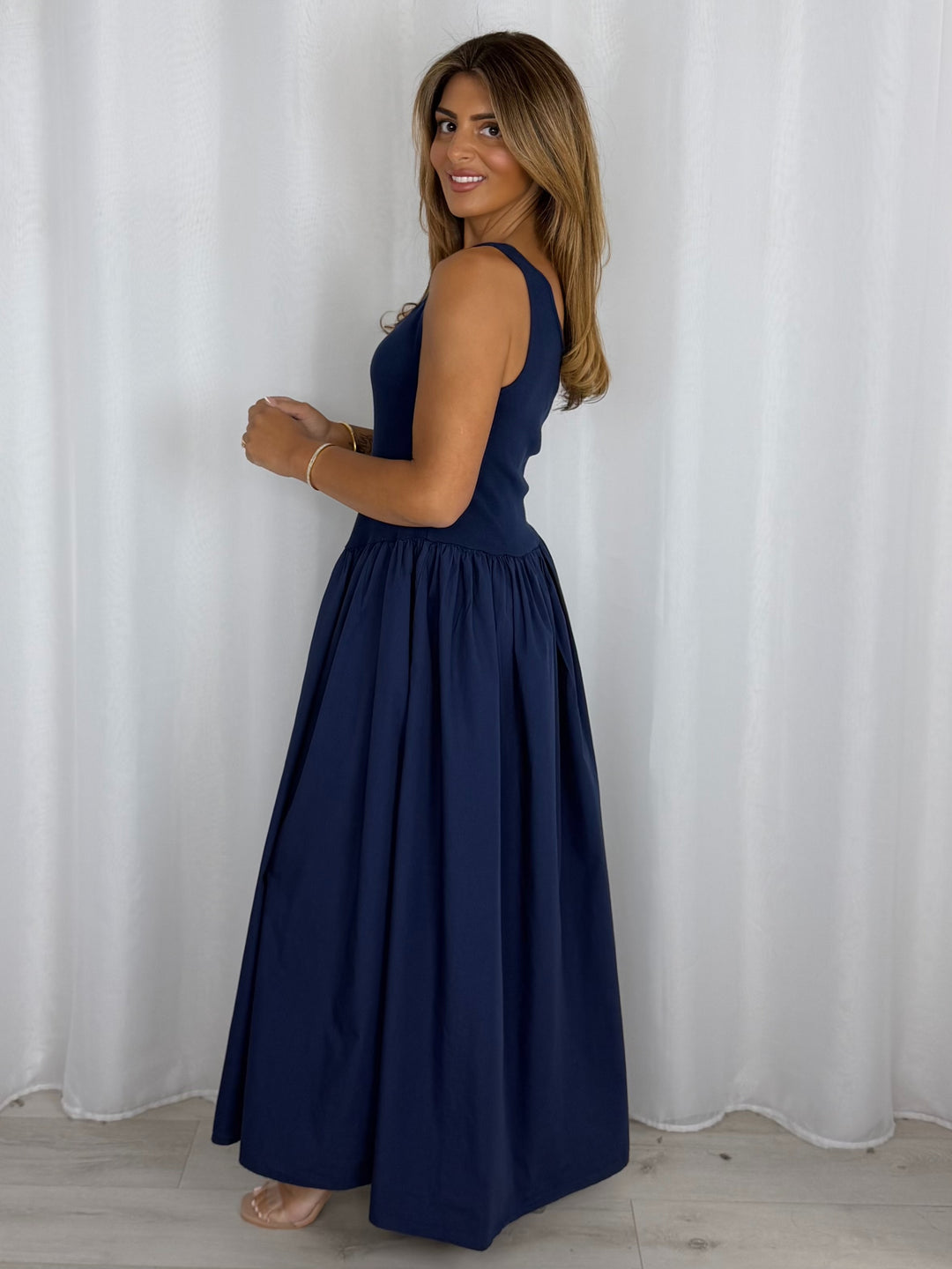 Sleeveless Scoop Neckline Maxi Dress (6 Colours)
