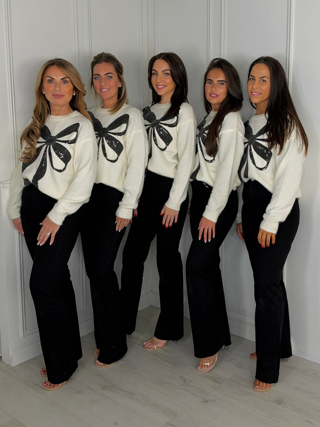 THE LABEL -  Large Sequin Bow Christmas Jumper (Black)