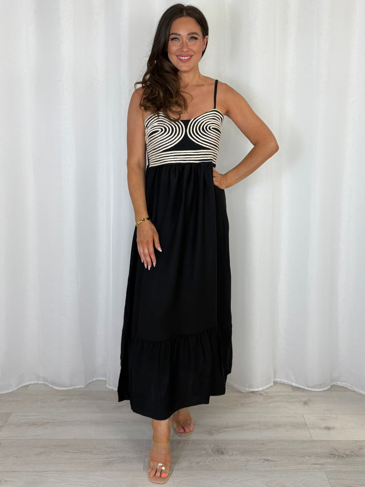 Stitching Swirl Design Tiered Dress (3 Colours)