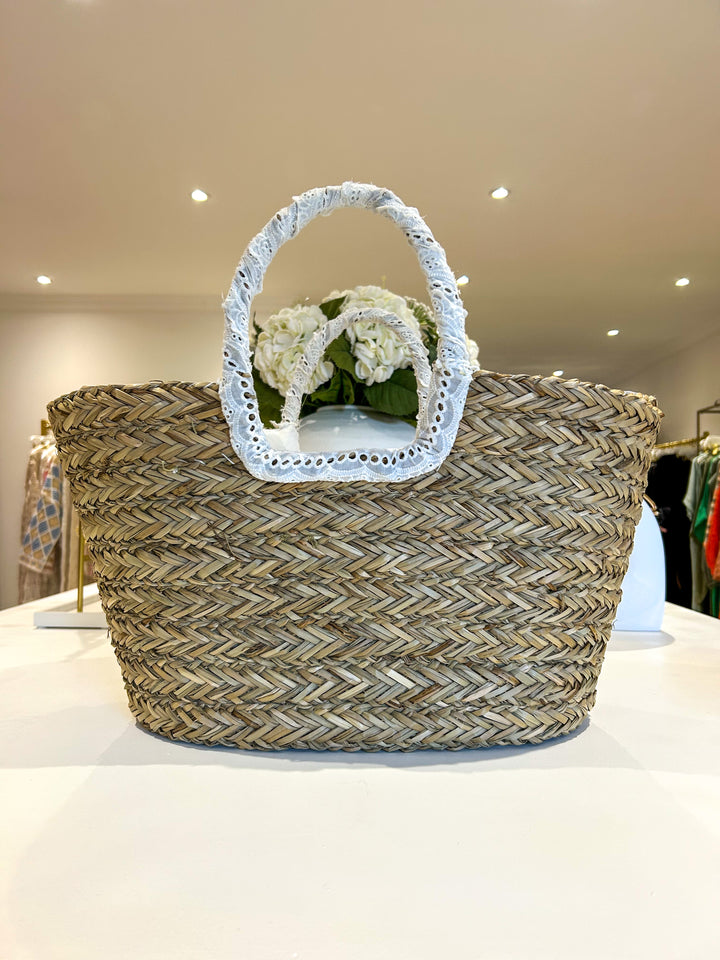 Pearl & Shell White Woven Beach Bag