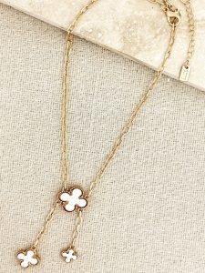 Short Two Tone Pearl Clover Necklace
