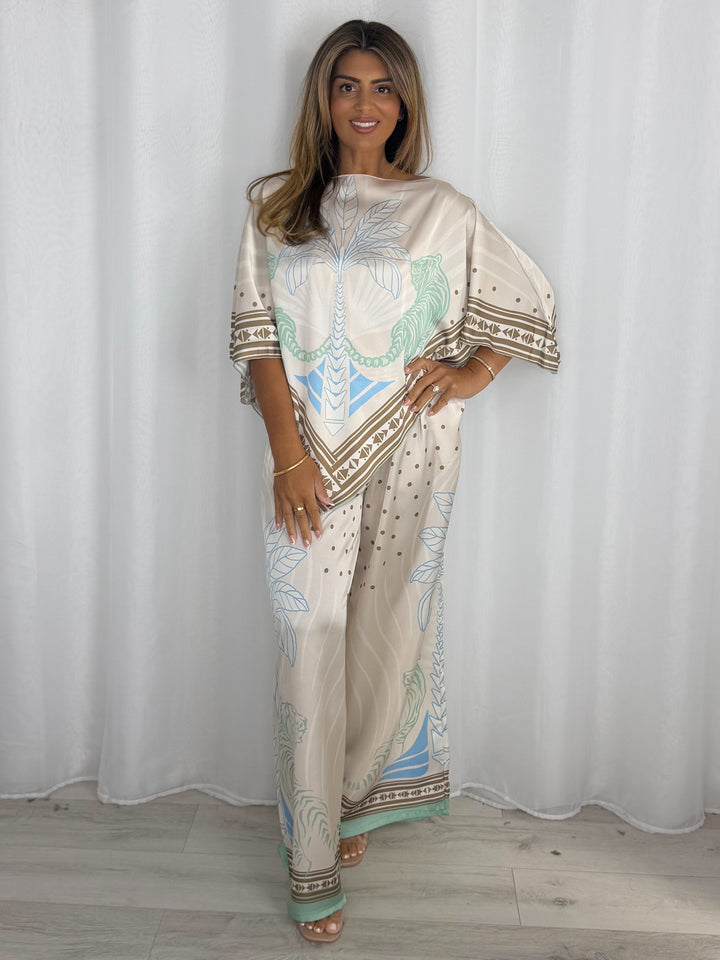Batwing Palm Tree Print Top And Trouser Co-Ord (4 Colours)