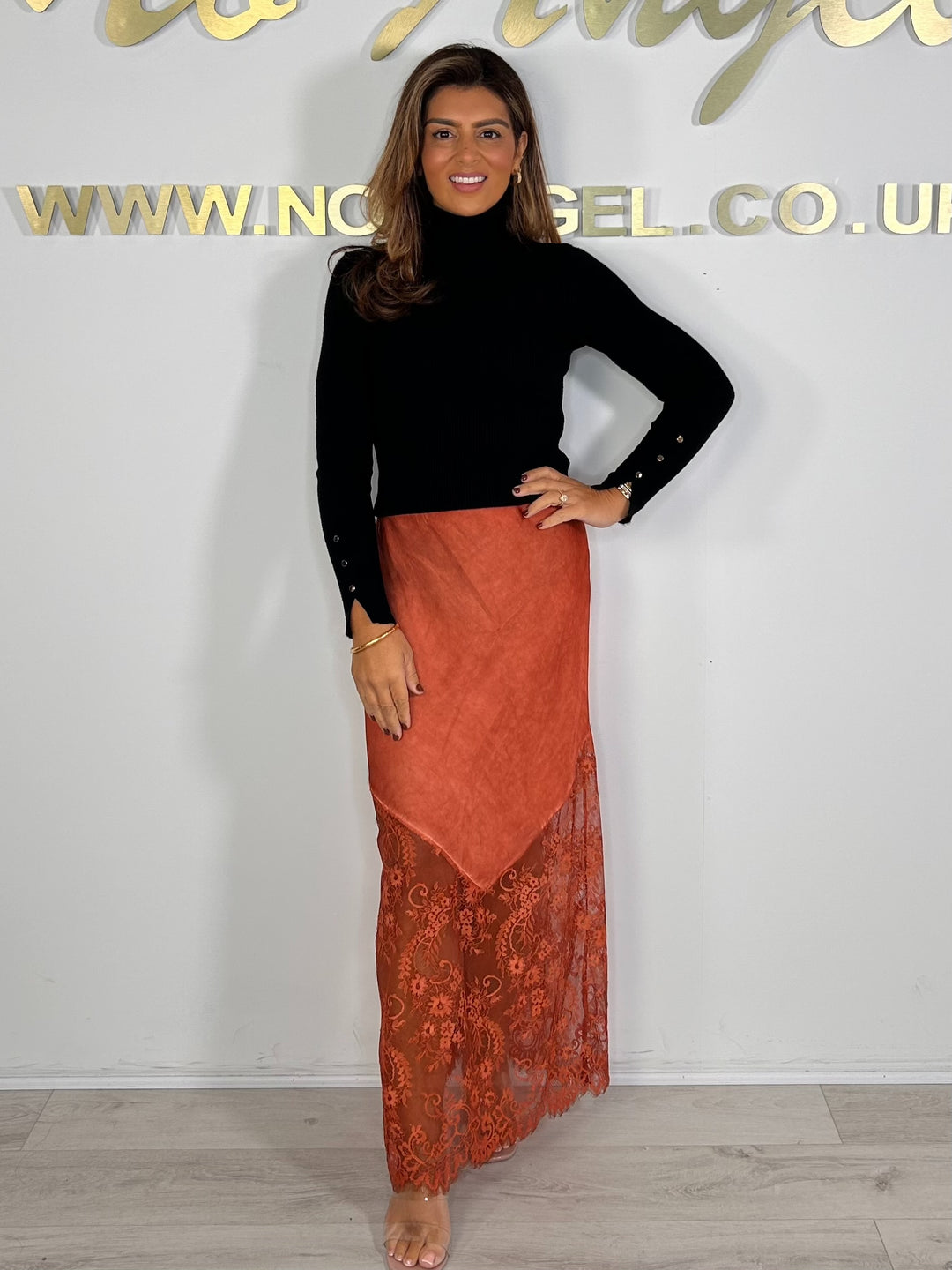 V-Front Lace Bottom Skirt ( 7 Colours)