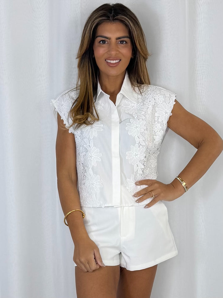 Sleeveless Laser Cut Out Detailed Shirt