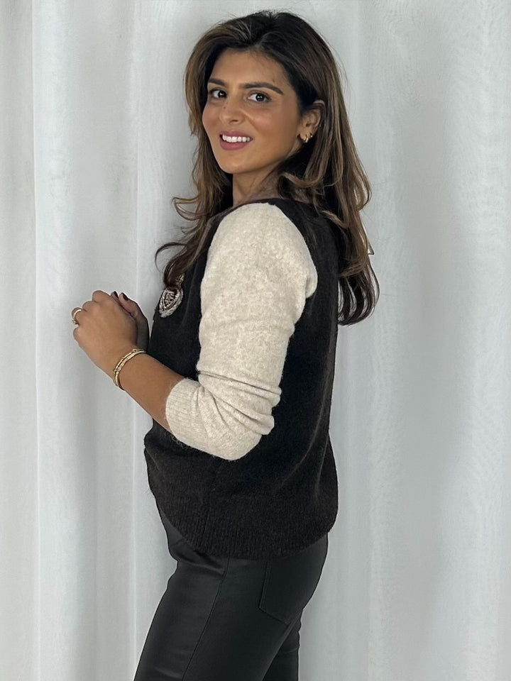 Soft Knit Embroidered Badge Detail Jumper (2 Colours)