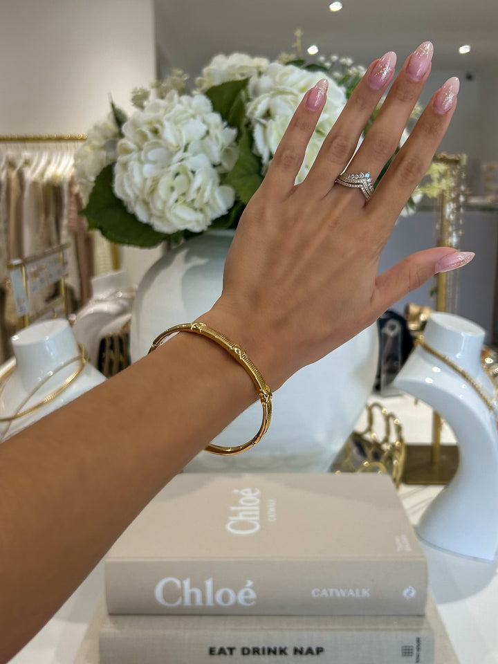 Triple Cross Detail Bangle (2 Colours)