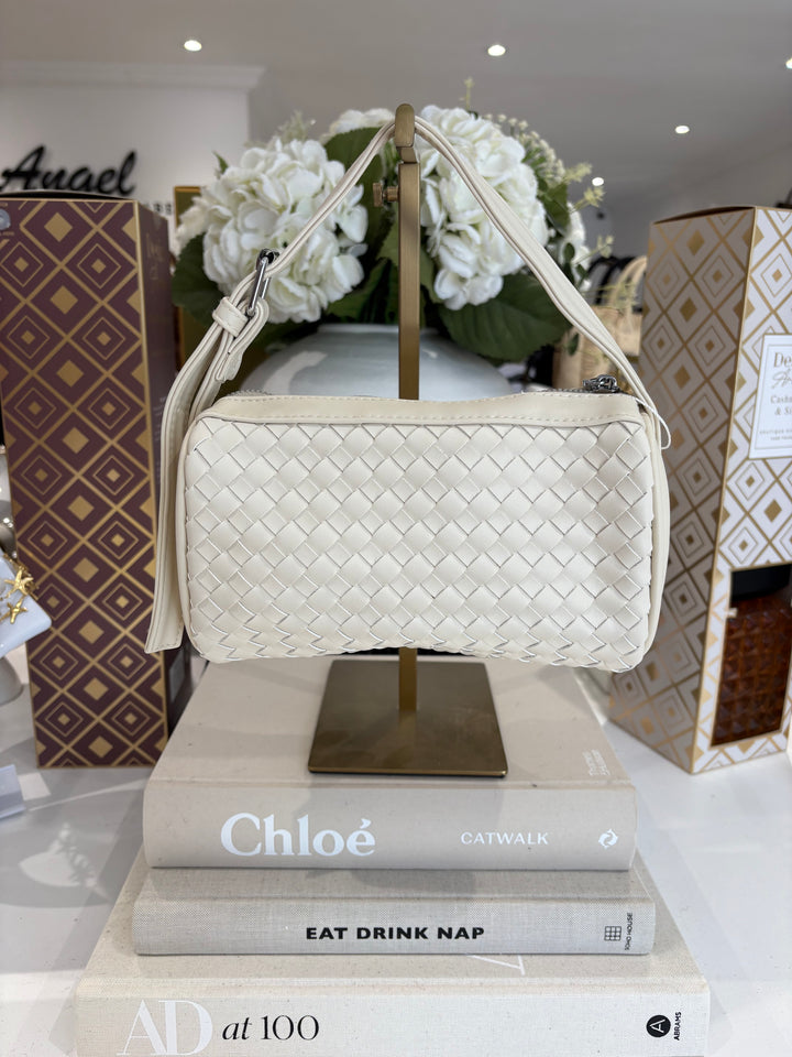 Round Woven Clutch Bag (6 Colours)