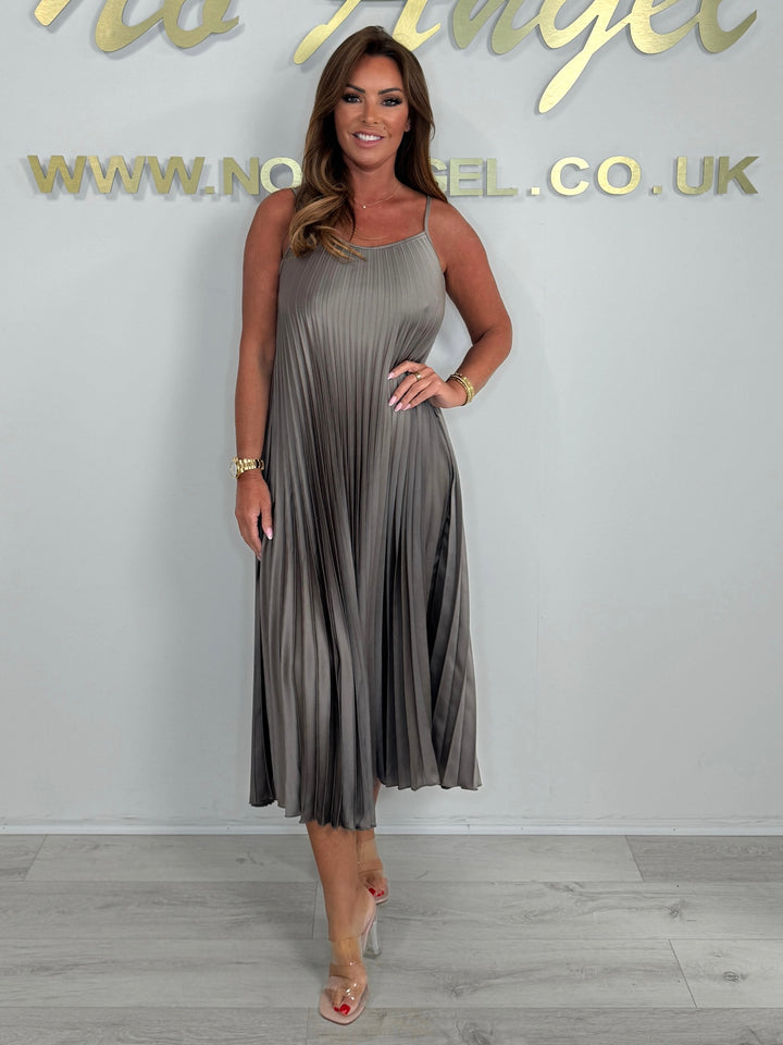 Spaghetti Strap Pleated Maxi Dress (4 Colours)