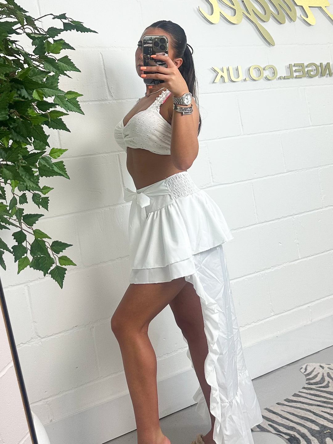 White Knot Detail Top & Ruffle High-low Skirt