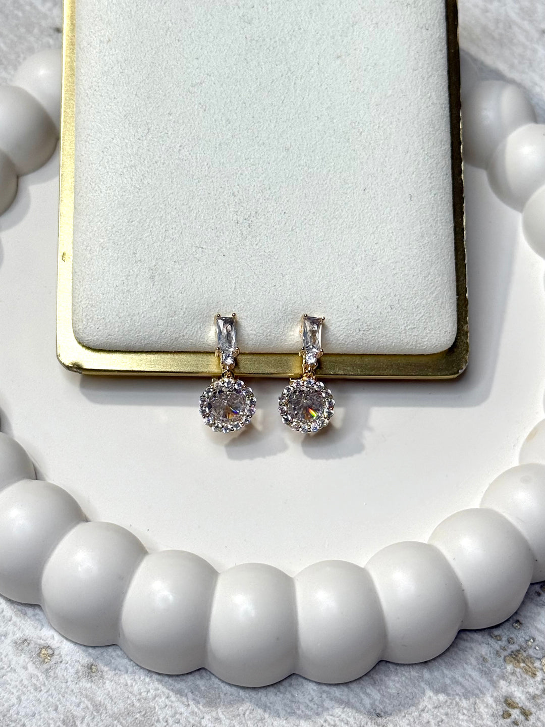 Circle Drop Diamonte Clip On Earrings (2 Colours)