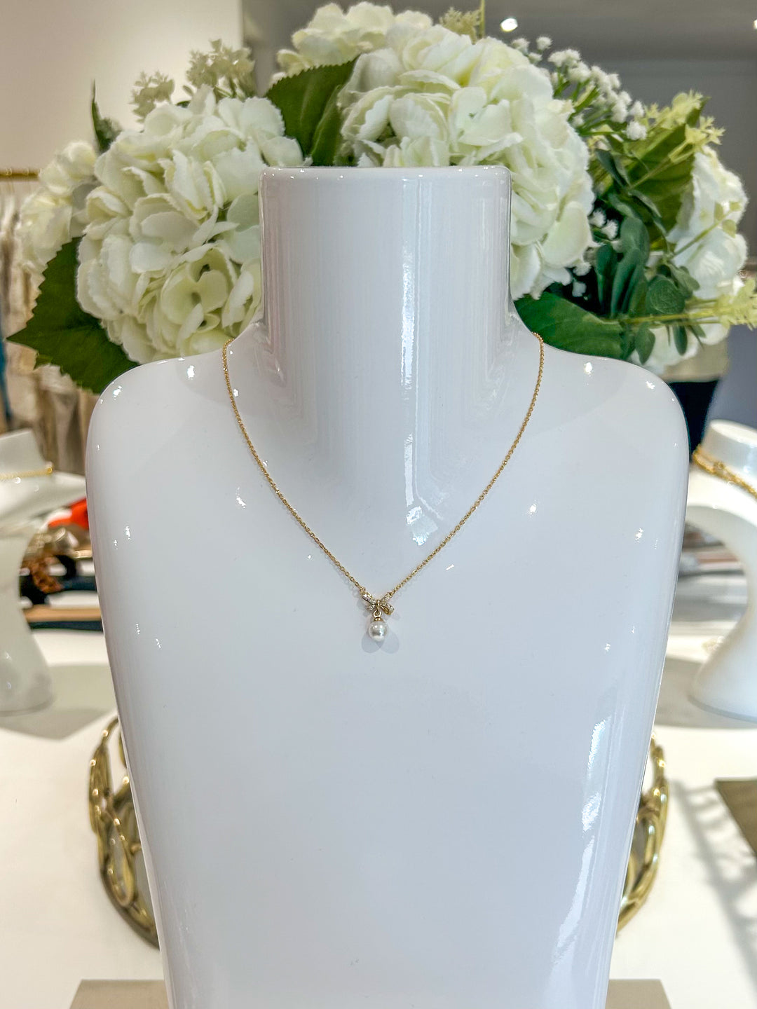 Diamante Bow Pearl Necklace (2 Colours)