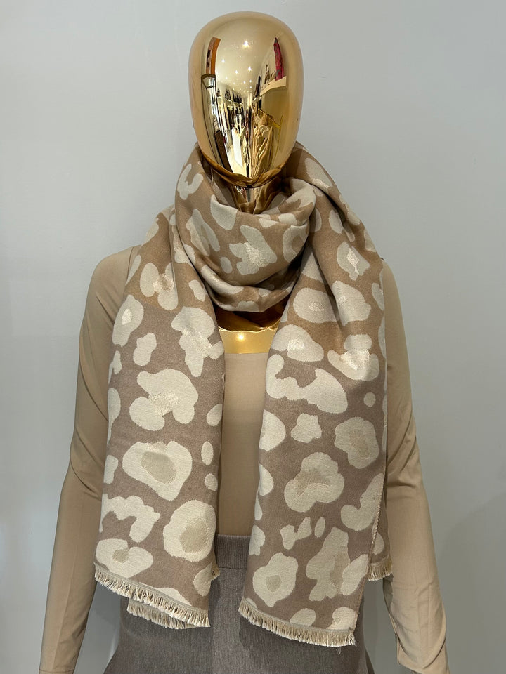 Giraffe Print Frayed Edge Scarf (2 Colours)