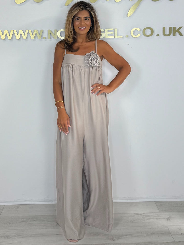 Oversized Spaghetti Strap Flower Broach Jumpsuit (3 Colours)