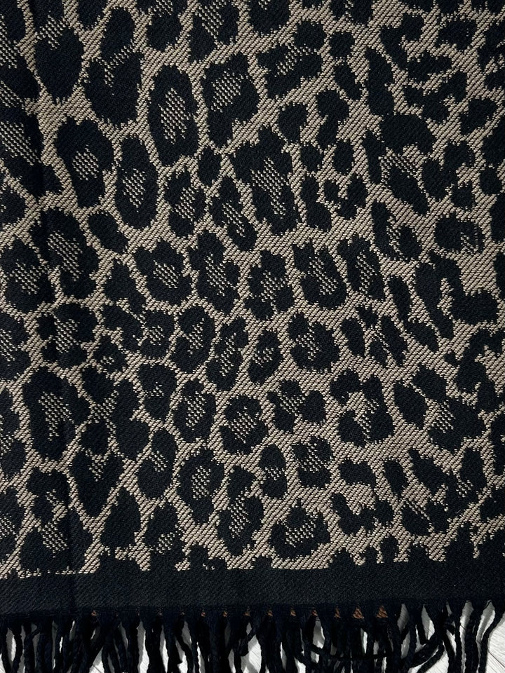 Leopard Print Border Tassel Edge Scarf