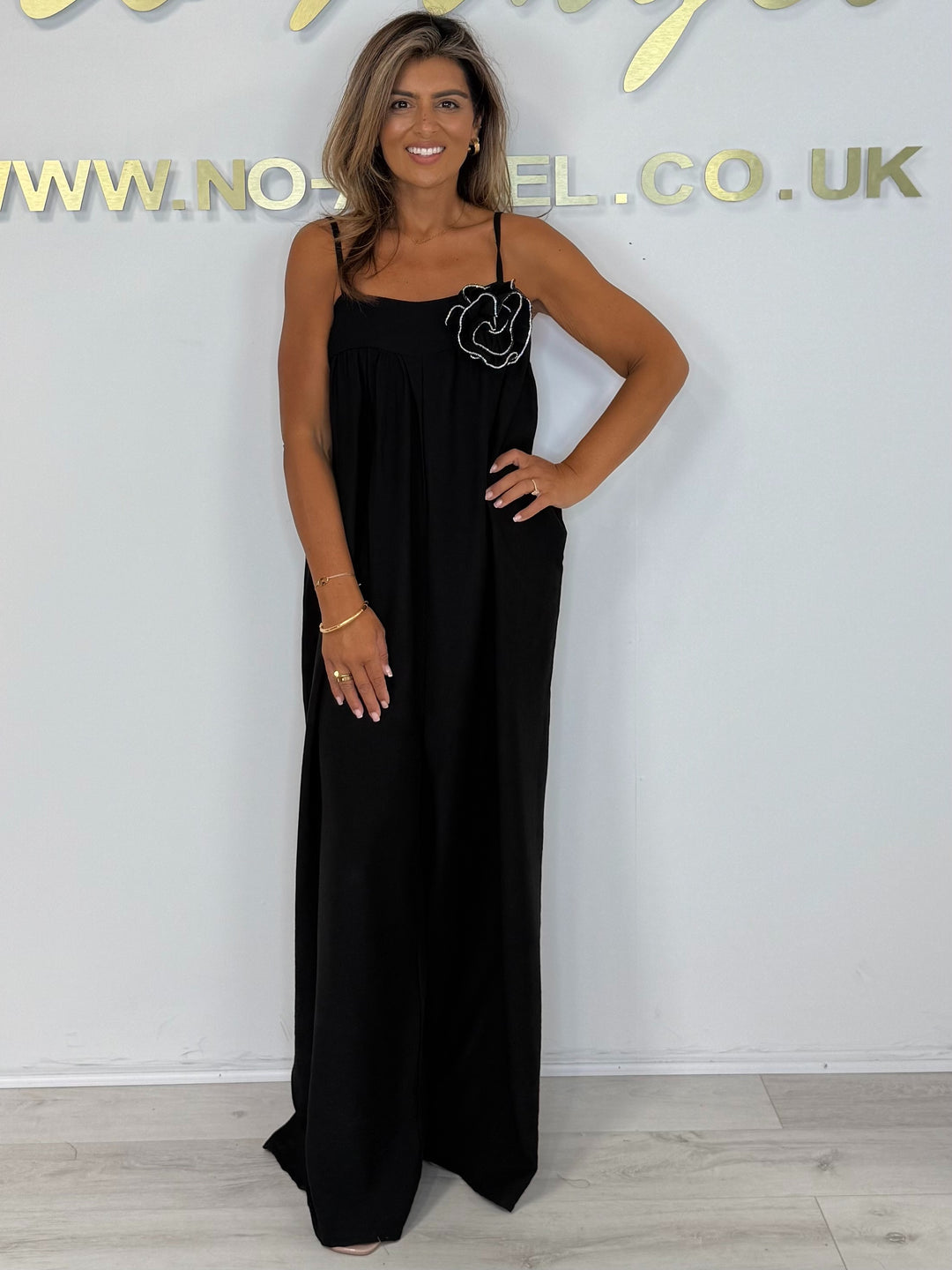 Oversized Spaghetti Strap Flower Broach Jumpsuit (3 Colours)
