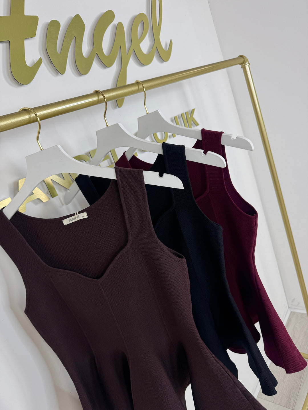 Sweetheart Neckline Peplum Top (3 Colours)