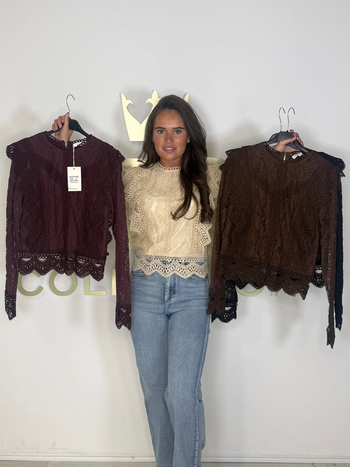 Floral Lace Long Sleeve Top (4 Colours)