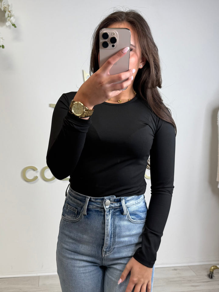 Black Round Neck Thick Lycra Long Sleeve Top