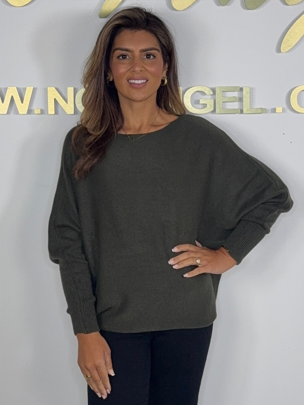 Scoop Neck Batwing Soft Knit Pearl Back Jumper (4 Colours)