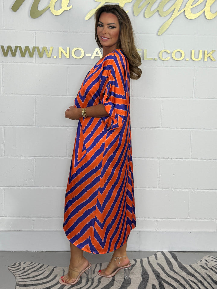 Zig zag v neck Long twist maxi dress ( 2 colours )