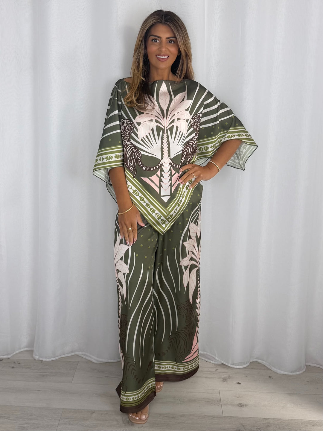 Batwing Palm Tree Print Top And Trouser Co-Ord (4 Colours)