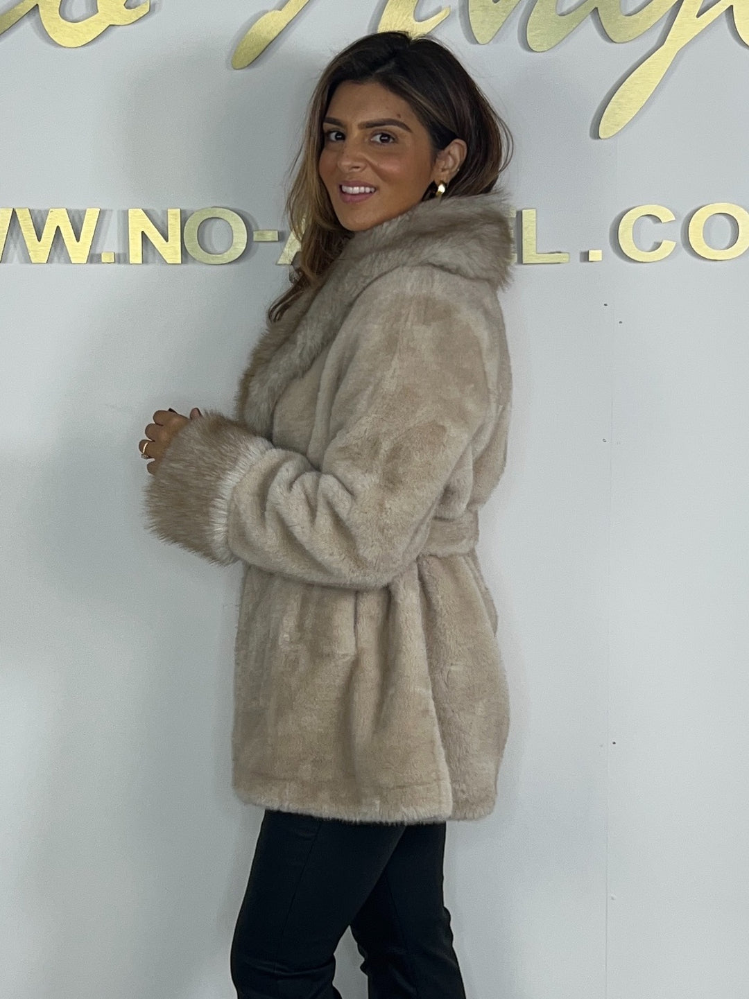 Faux Fur Trim Collar Belted Jacket (2 Colours)