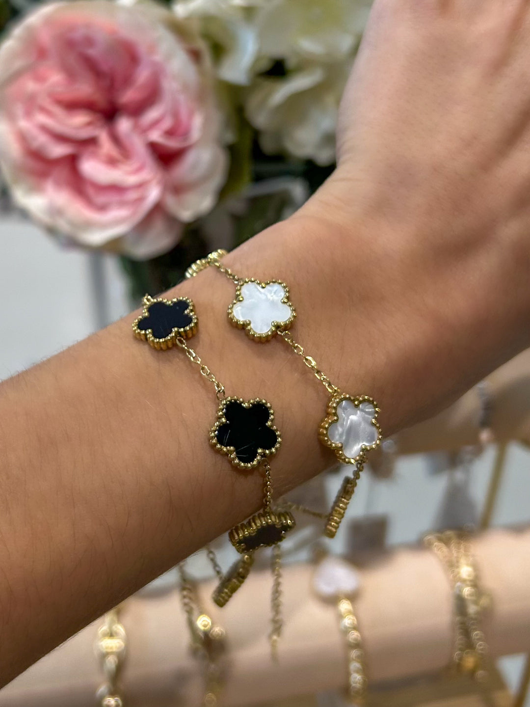 Gold Flower Clover Bracelet (2 Colours)