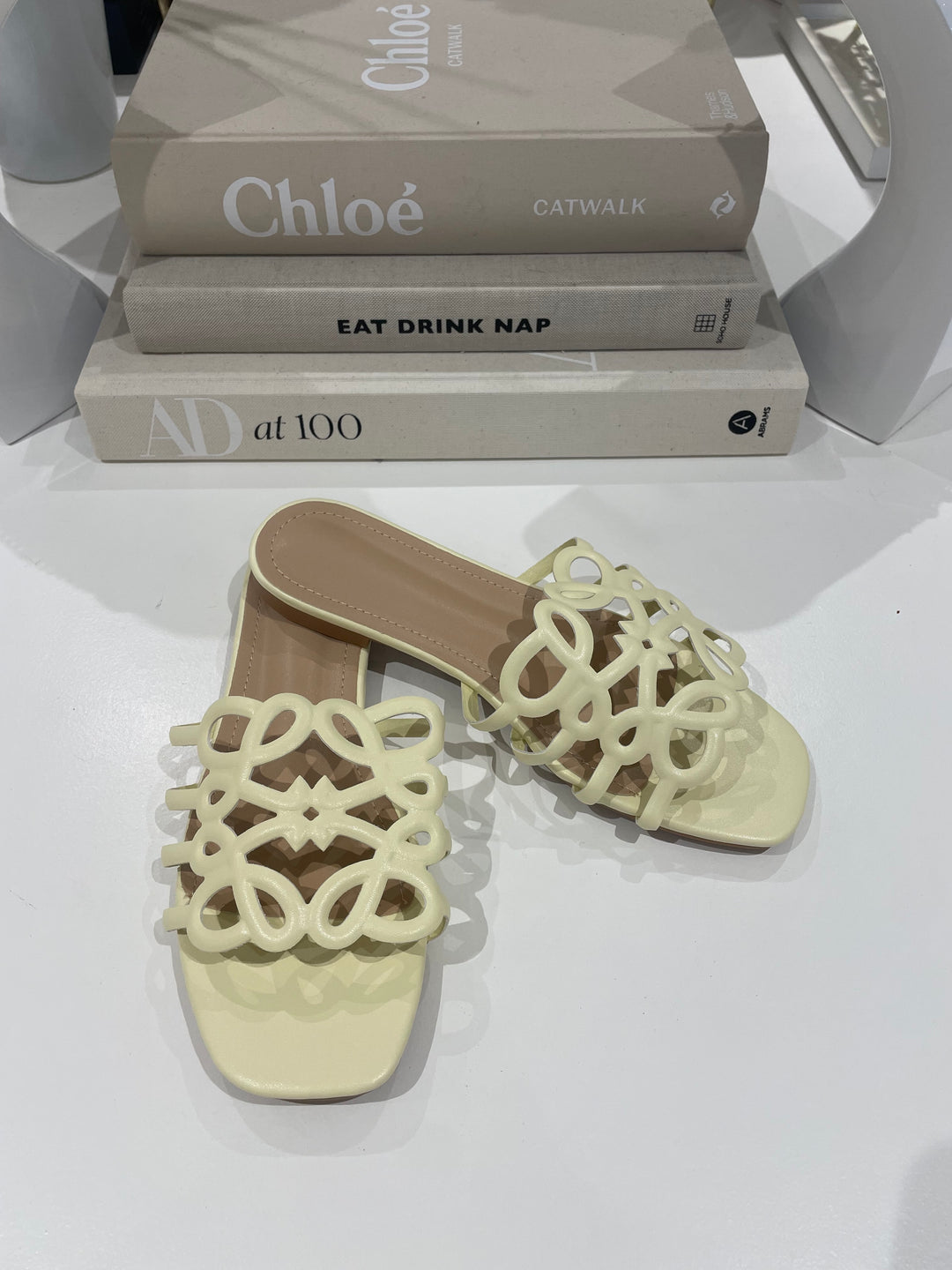 Thick Swirl Design Sliders (10 Colours)