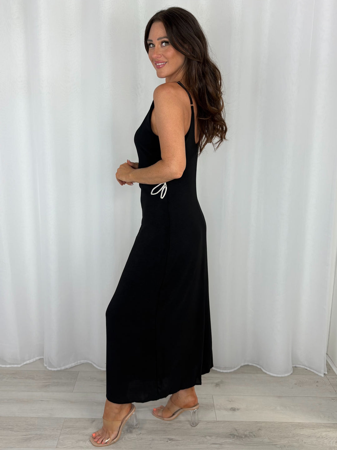 Maxi Dress With Floral Embroidery (3 Colours)