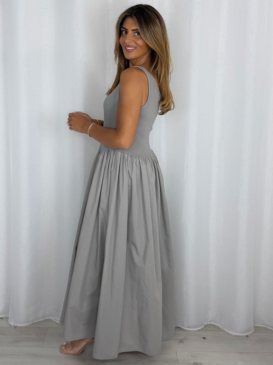Sleeveless Scoop Neckline Maxi Dress (6 Colours)