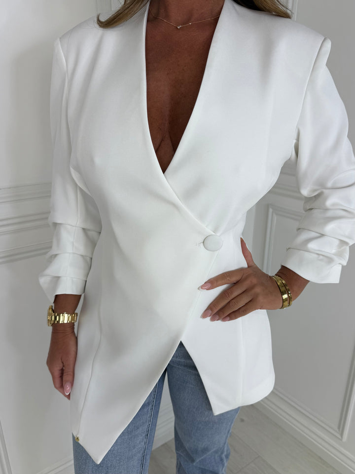 AURORA Blazer PRE-ORDER TO BE SENT 17TH NOV! (Cream)