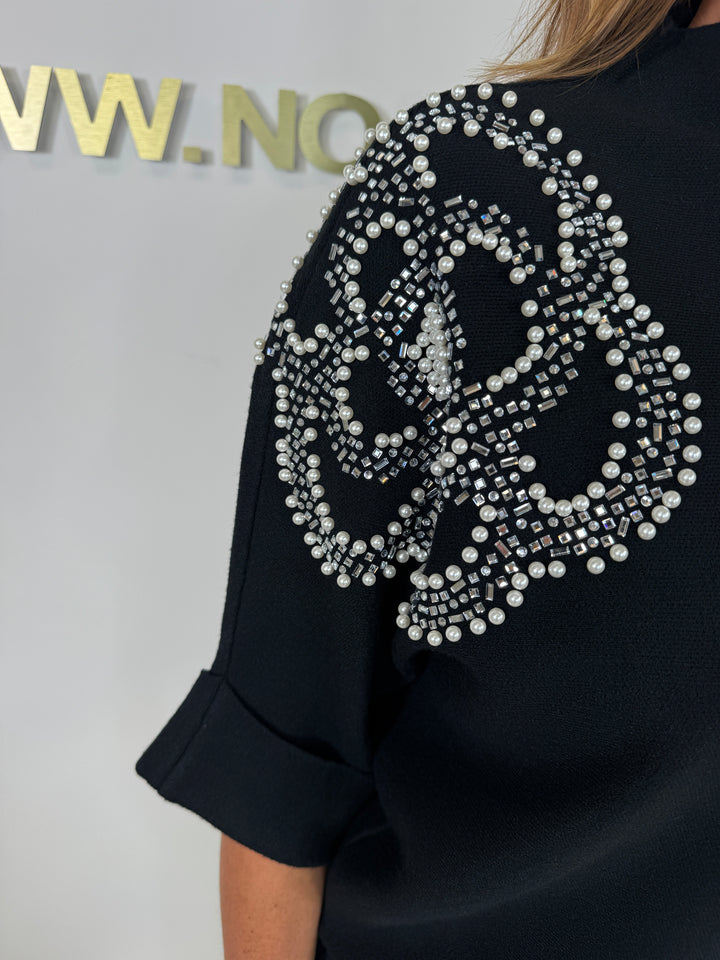 Luxury Pearl/Diamante 3/4 Sleeve Turtle Neck Jumper (2 Colours)