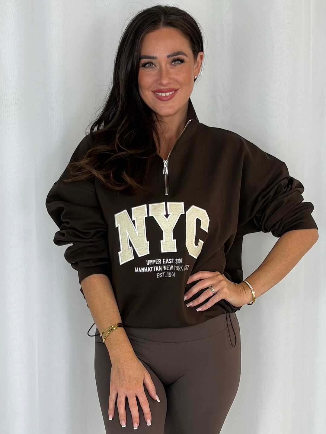 NYC Cinched Bottom 1/4 Zip Sweatshirt (2 Colours)