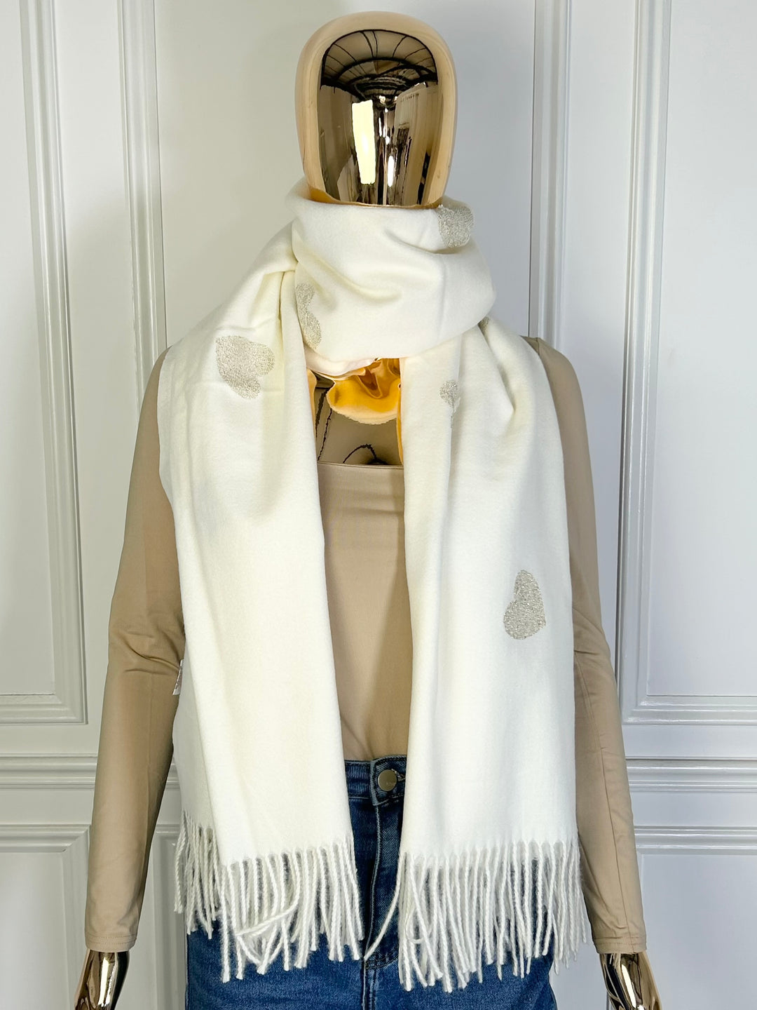 Heart Fleck Tassel Scarf