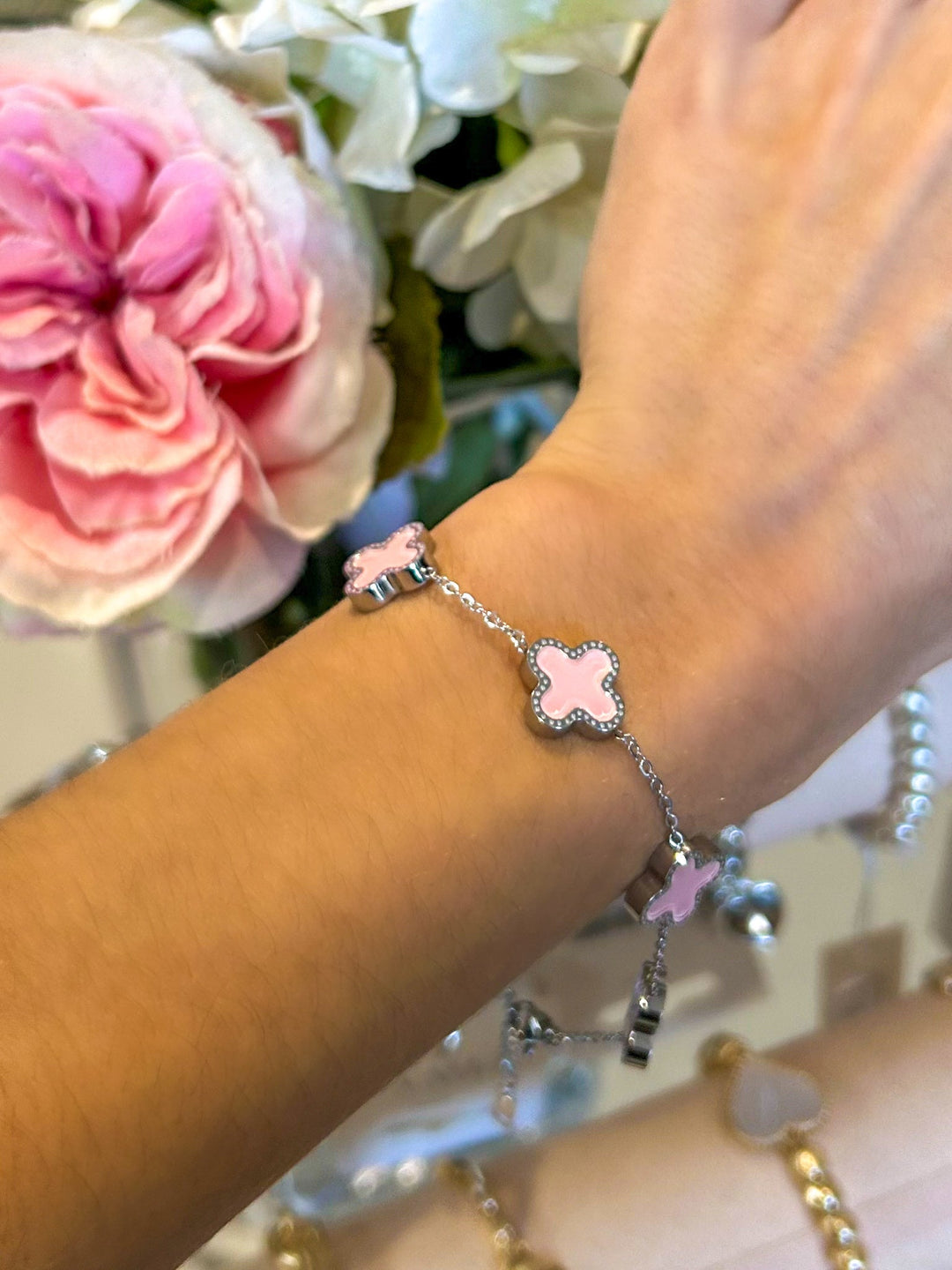 Reversible Pink/White 5 Leaf Clover Multi Bracelet