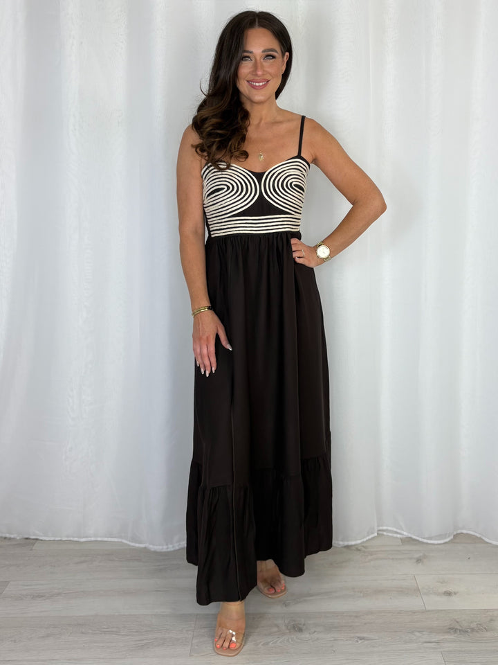Stitching Swirl Design Tiered Dress (4 Colours)