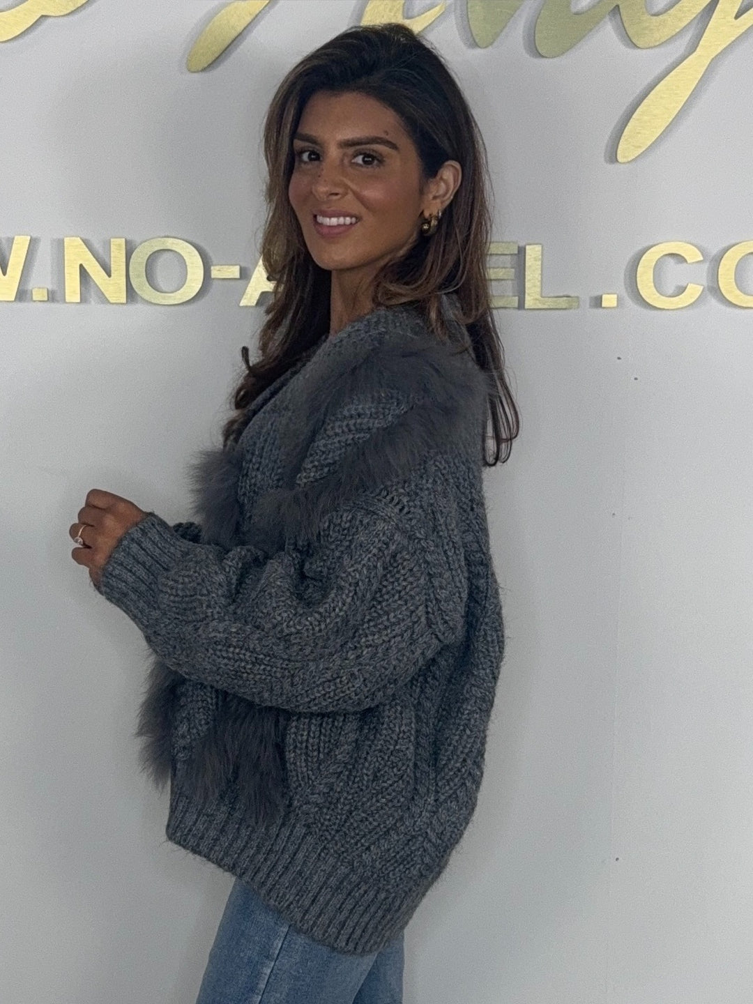 Chunky Knit V-Neck Faux Fur Detail Button Up Cardigan (2 Colours)