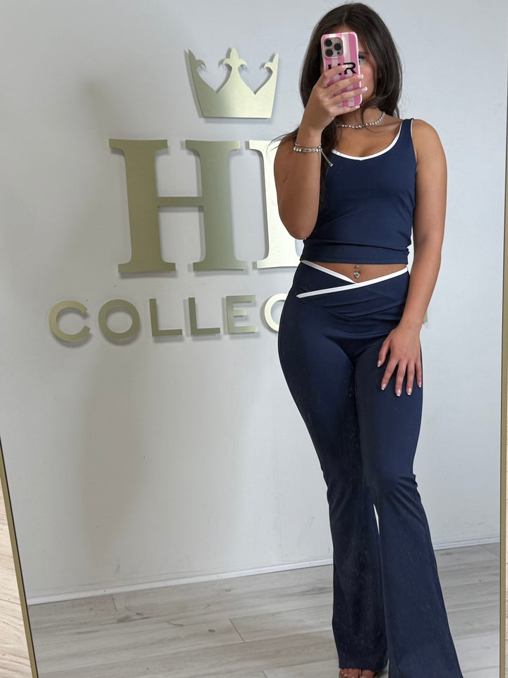 Trim Detail V Waist Bottom Flared Leg Gym Co-ord (4 Colours)