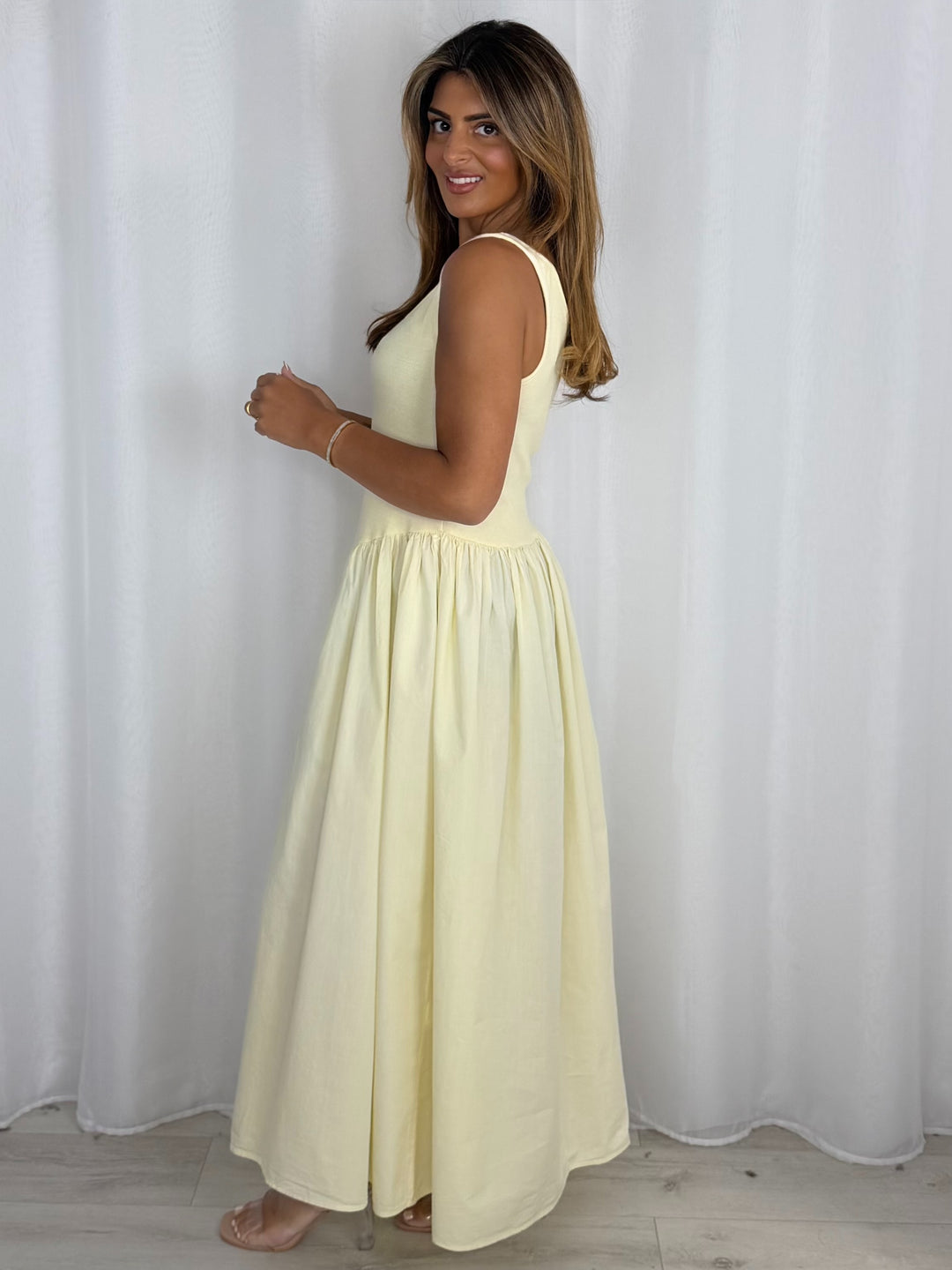 Sleeveless Scoop Neckline Maxi Dress (6 Colours)