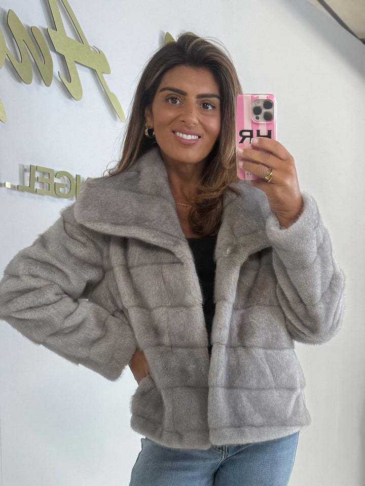 Faux Fur Collared Stripe Detail Short Jacket (3 Colours)
