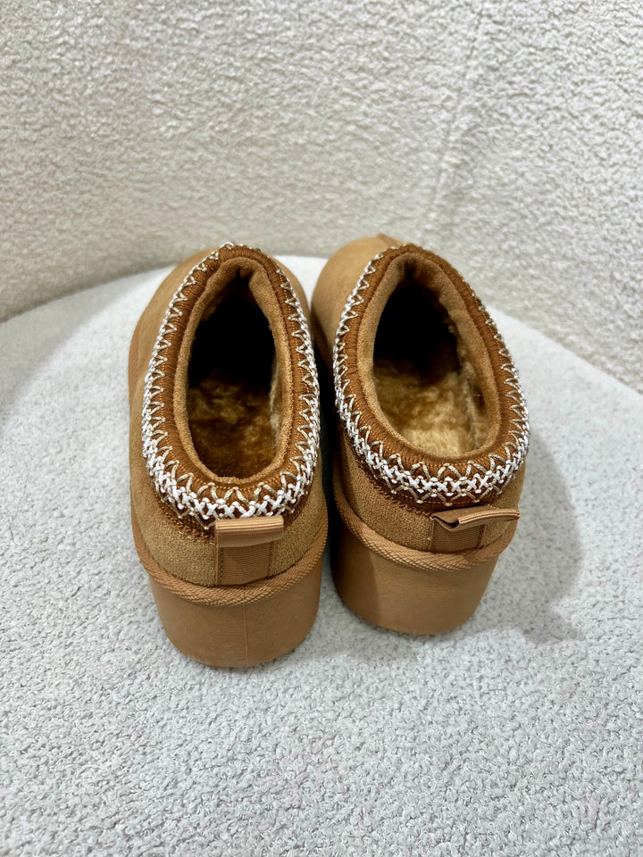 Stitch Edge Slip On Platform Shoes (2 Colours)