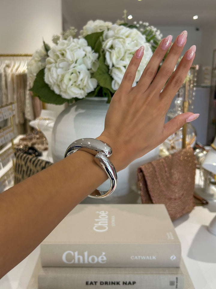 Chunky Full Teardrop Bangle (2 Colours)