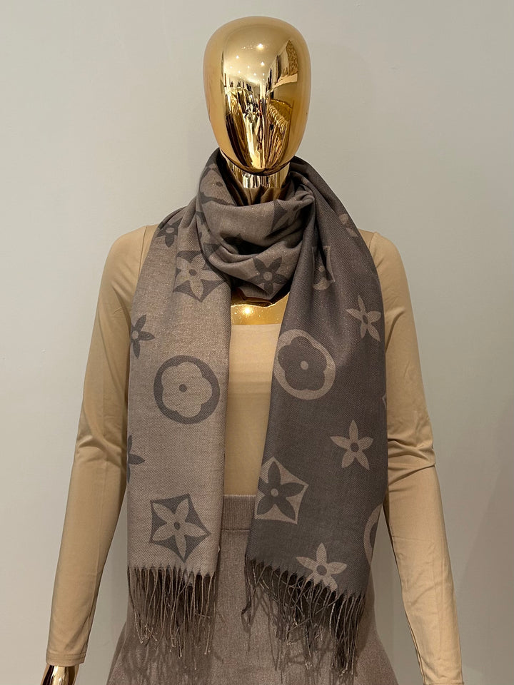 Reversible Shimmer Tassel Detail Flower Print Scarf (2 Colours)