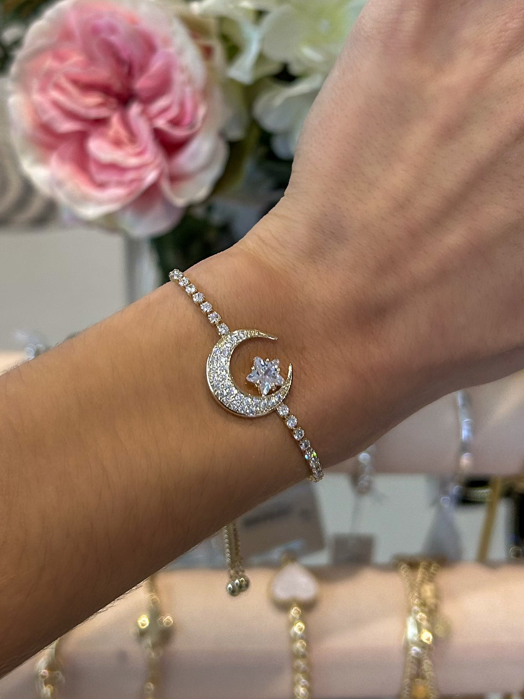 Adjustable Moon/Star Bracelet (2 Colours) - Main Image