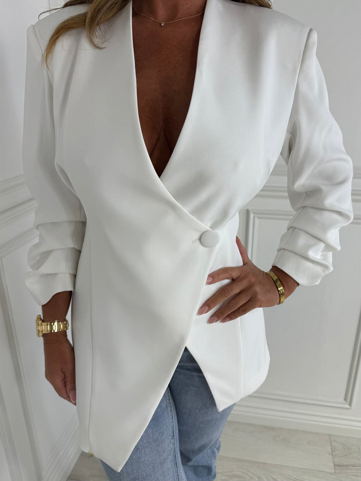 AURORA Blazer PRE-ORDER TO BE SENT 17TH NOV! (Cream)