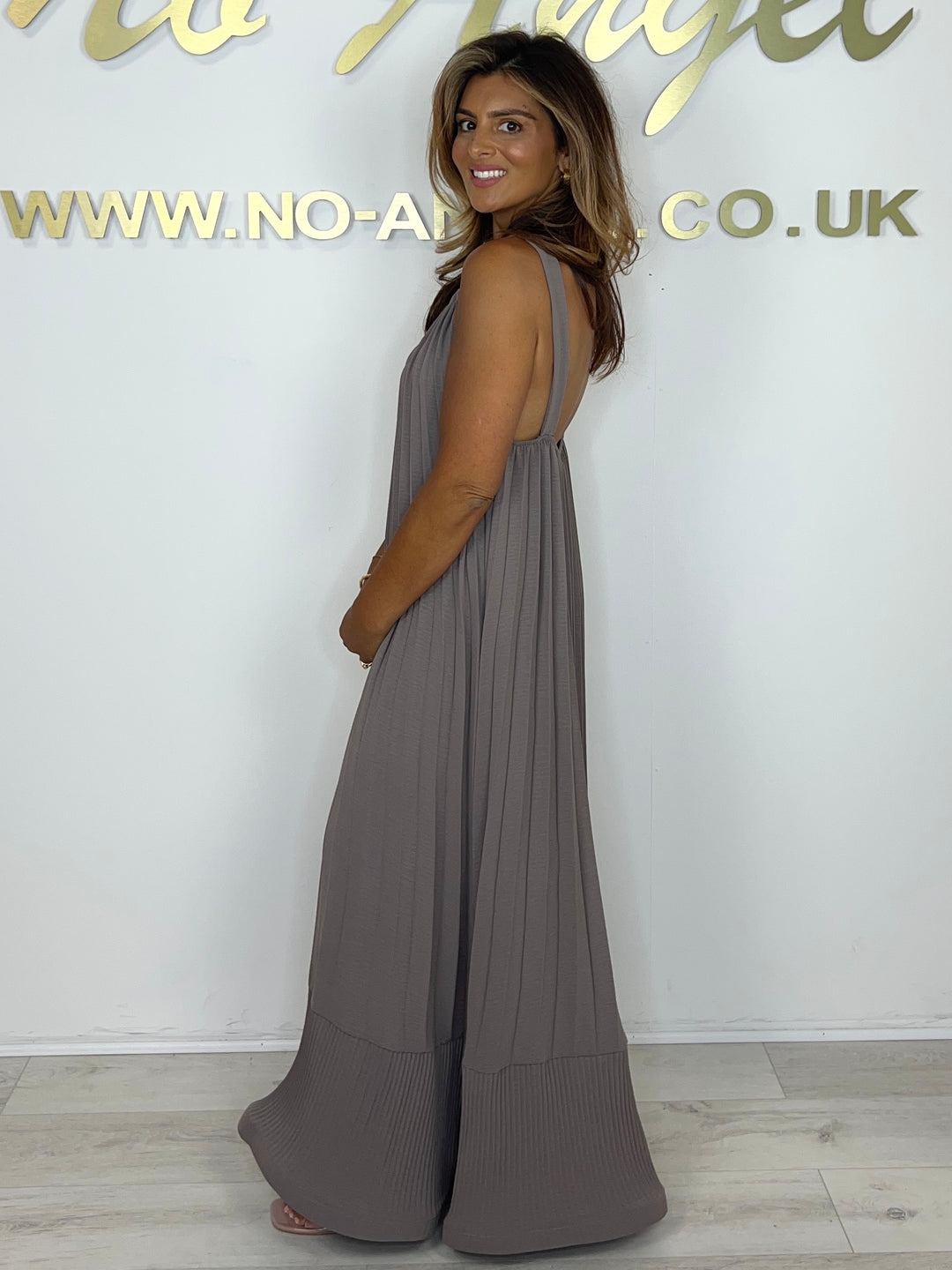 Spaghetti Strap Pleated Maxi Dress (5 Colours)