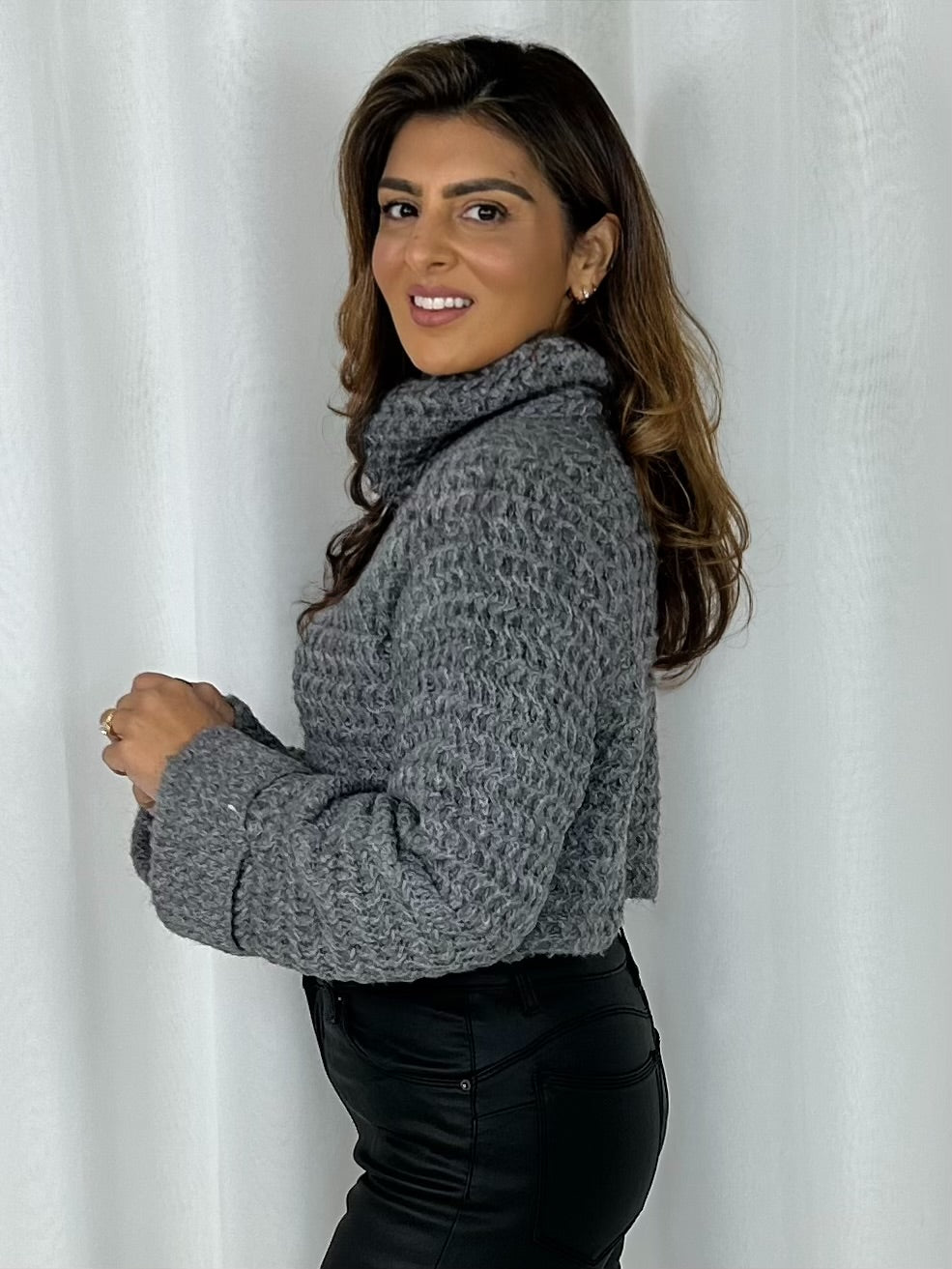 Roll Neck Knitted Cropped Jumper (4 Colours)