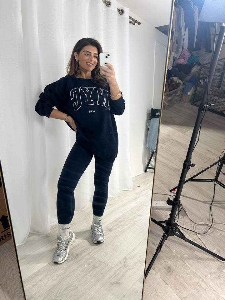 NYC Round Neck Sweatshirt (4 Colours)